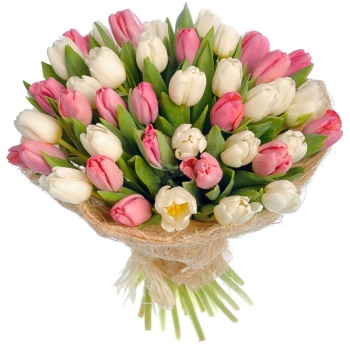 Букет из белых и розовых тюльпанов "Лилия"