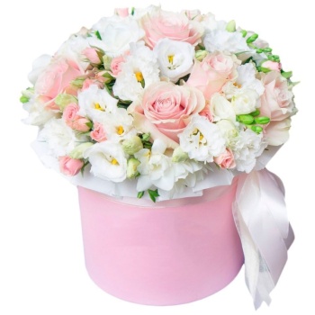 Букет сборный в коробке "Дионисия"