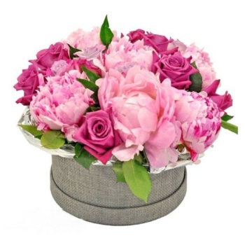 Букет из роз и пионов "Нинэль"