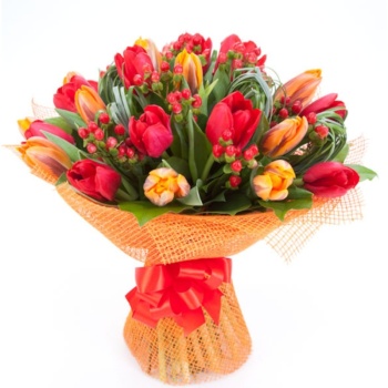 Букет из тюльпанов "Сабрина"